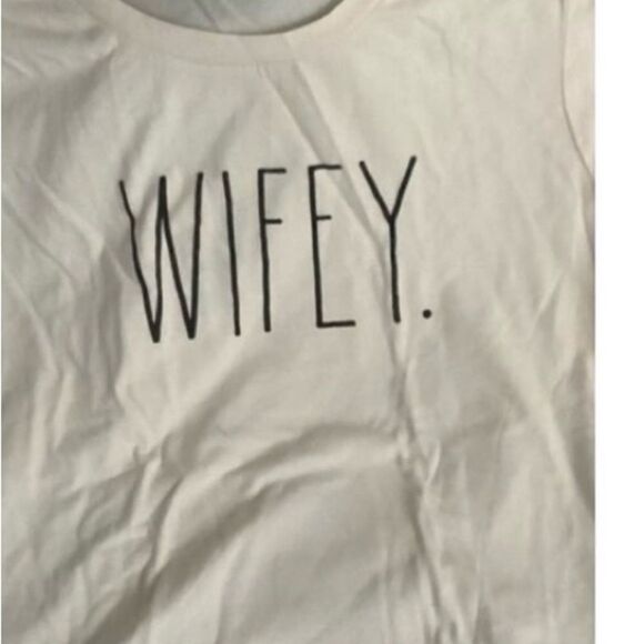 Rae Dunn Womens Short Sleeve "Wifey" Graphic Tee Size XL - Picture 1 of 3